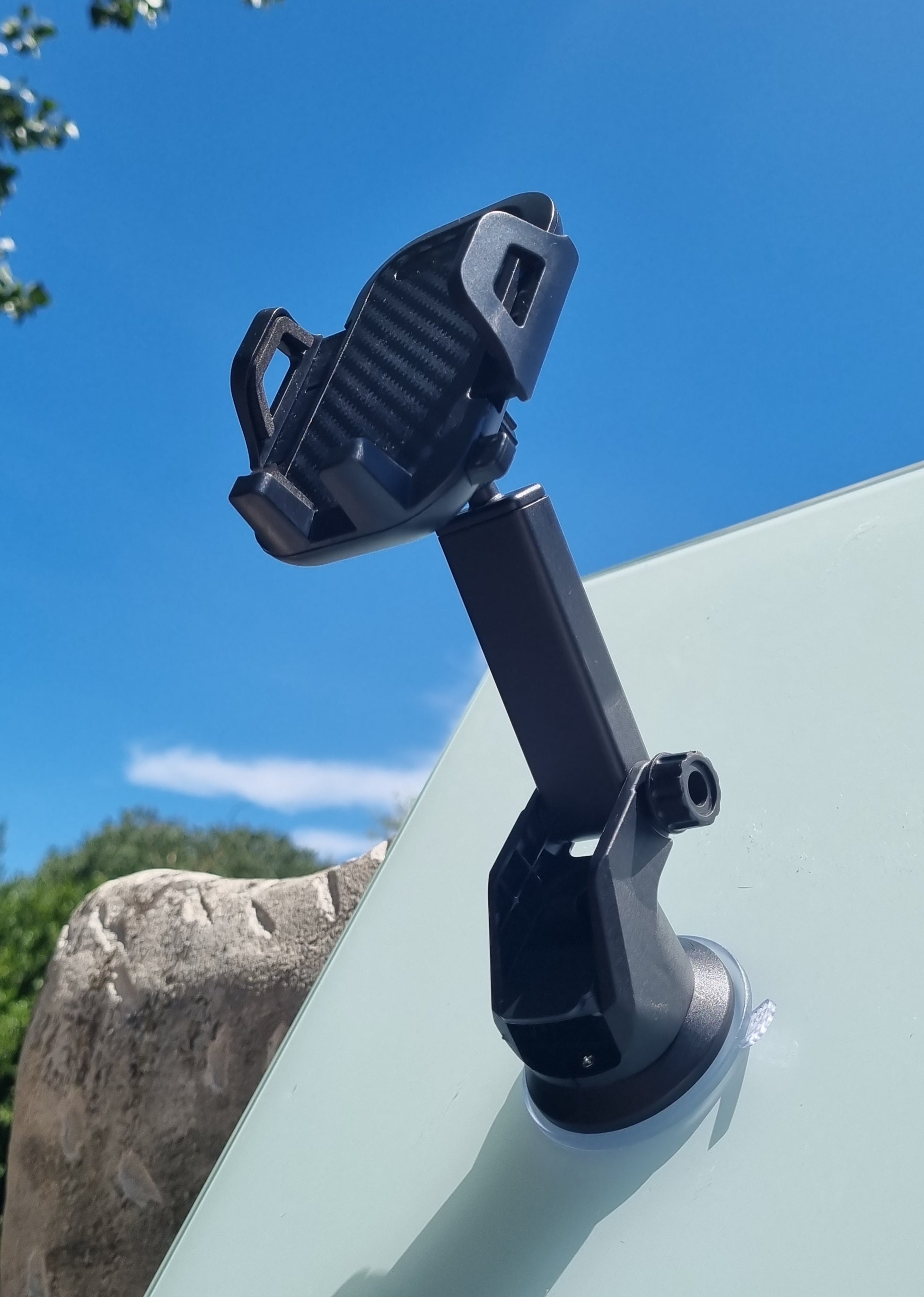 Telescopic mobile phone holder with suction base